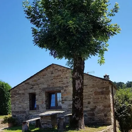 Rurales Casa Do Cabo * Vega de Logares